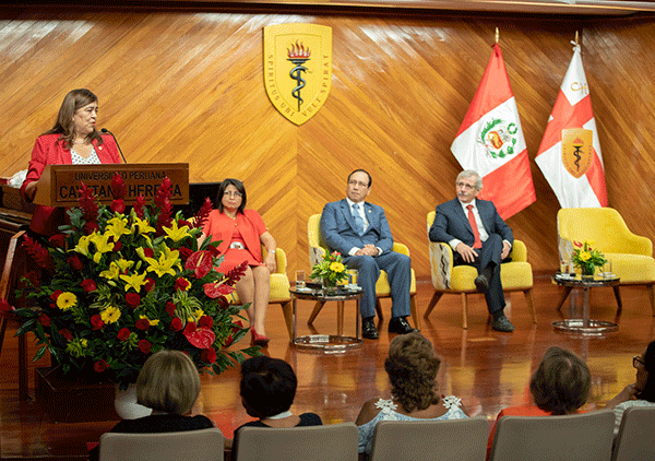 egresados-cayetano-faenf-50-aniversario-discurso