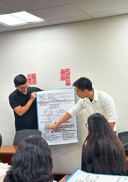 egresados-cayetano-design-thinking-expo-1