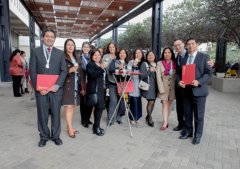 Egresados de Ciencias y Psicología celebran 40 y 25 años de egreso con emotiva ceremonia en campus Herediano