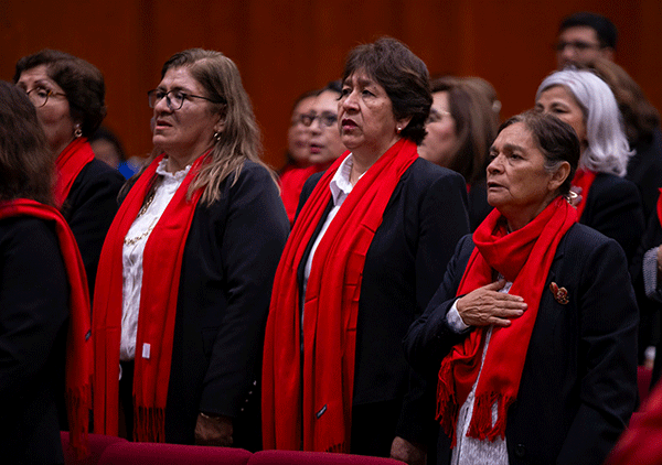 171025-1-egresados-cayetano